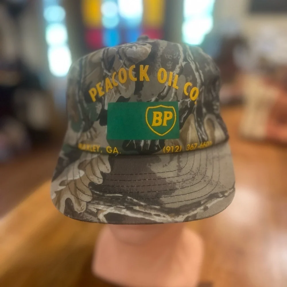 VINTAGE Peacock Oil Company SnapBack